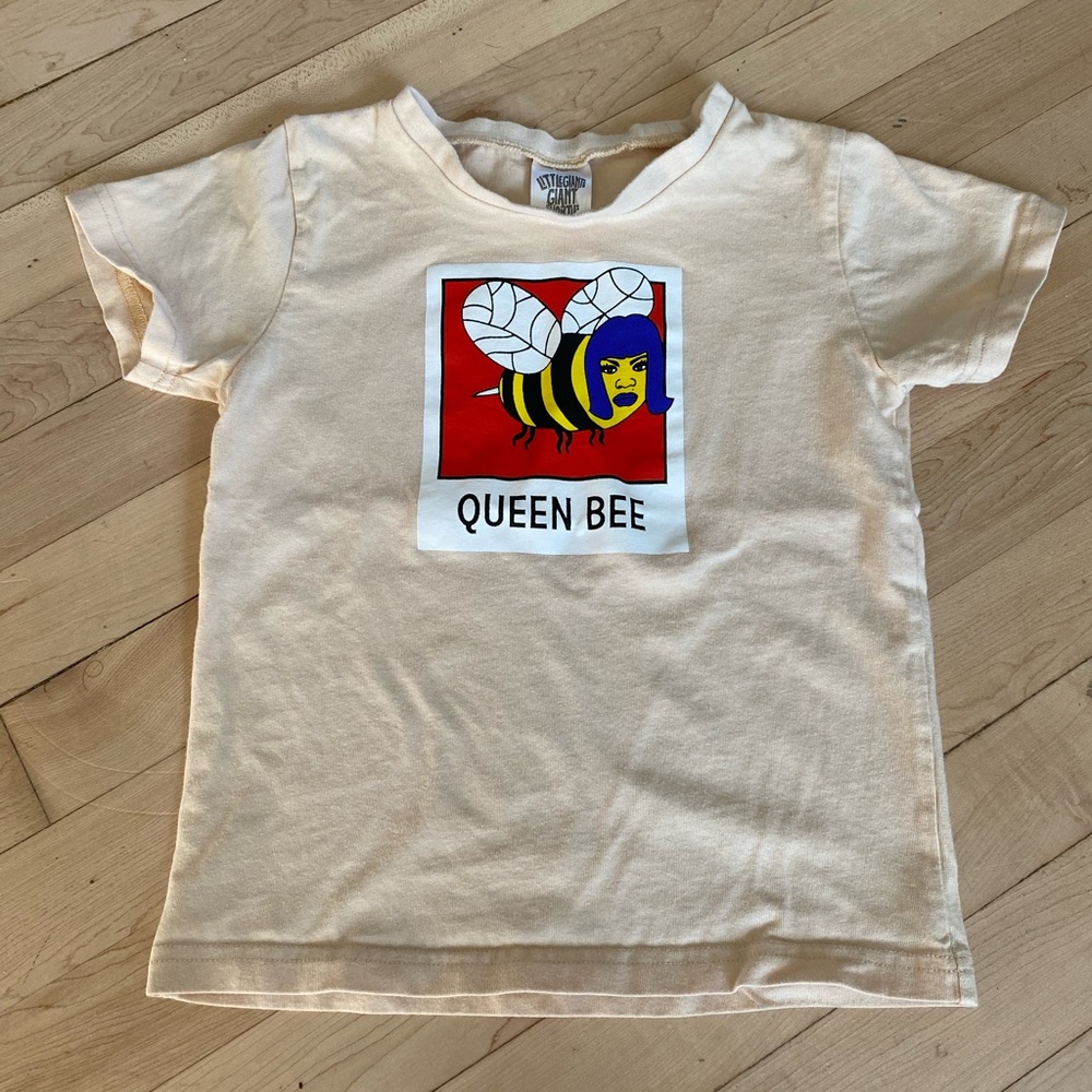 Little Giants Queen Bee Tee